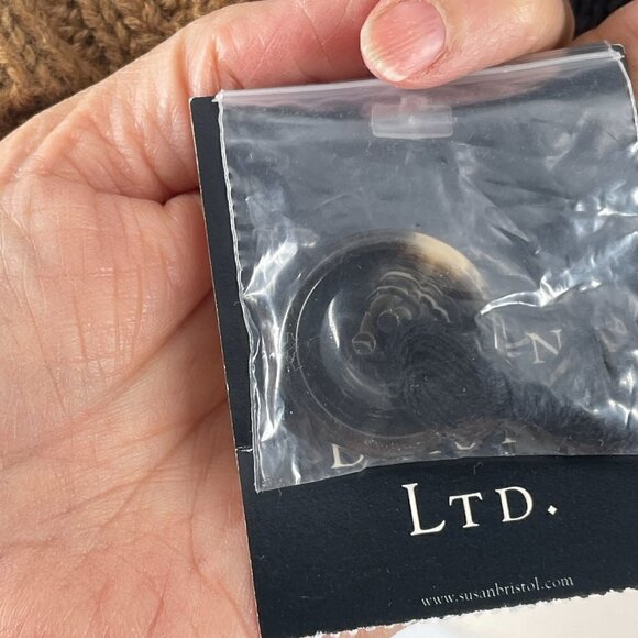 NWT Vintage Dead Stock Hand Embroidered Mixed Knit Bobble Black Tan Cardigan S - Picture 11 of 12